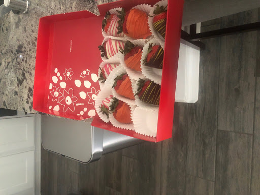 Gift Shop «Edible Arrangements», reviews and photos, 2820 Interstate 45 N #500, Conroe, TX 77303, USA