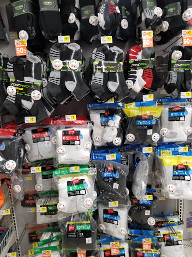 Discount Store «Dollar General», reviews and photos, 692 Theodore St, Joliet, IL 60435, USA