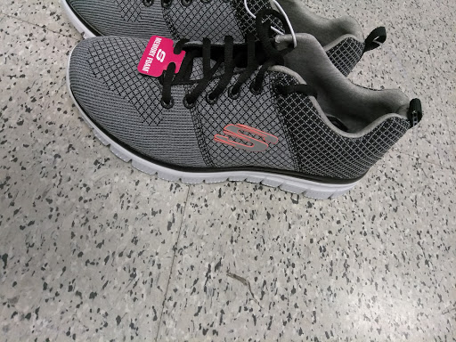 Clothing Store «Ross Dress for Less», reviews and photos, 1295 S Main St, Walnut Creek, CA 94596, USA