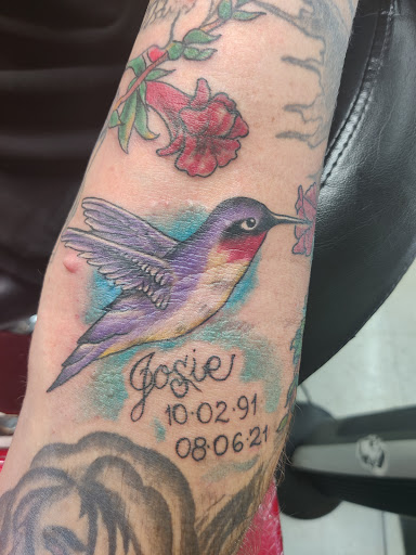 Tattoo Shop «The Tattoo Shop», reviews and photos, 5702 Stewart Rd, Galveston, TX 77550, USA