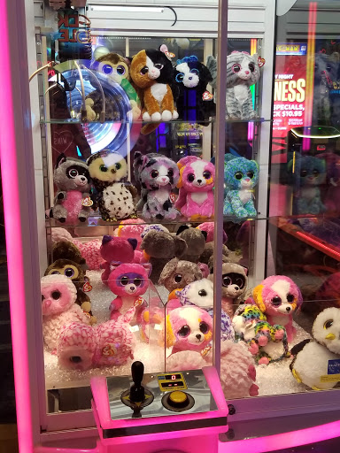 Restaurant «Main Event Entertainment», reviews and photos, 28248 W Diehl Rd, Warrenville, IL 60555, USA