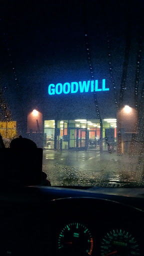 Thrift Store «Goodwill - Coon Rapids», reviews and photos