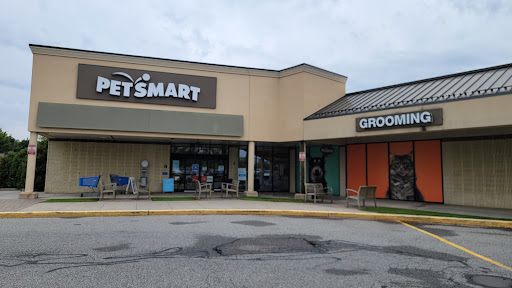 PetSmart, 1110 NY-112, Port Jefferson Station, NY 11776, USA, 