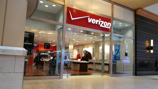 Cell Phone Store «Verizon», reviews and photos, 90-15 Queens Blvd, Elmhurst, NY 11373, USA