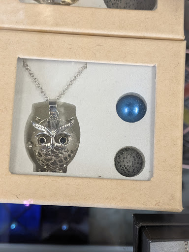 Metaphysical Supply Store «Kindred Spirits Books and Gifts», reviews and photos, 66 W Water St, Hellertown, PA 18055, USA