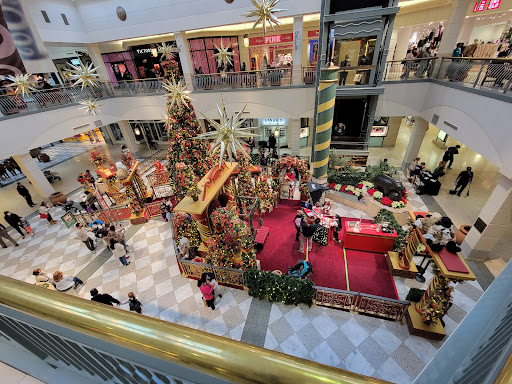 Shopping Mall «Hillsdale Shopping Center», reviews and photos, 60 E 31st Ave, San Mateo, CA 94403, USA