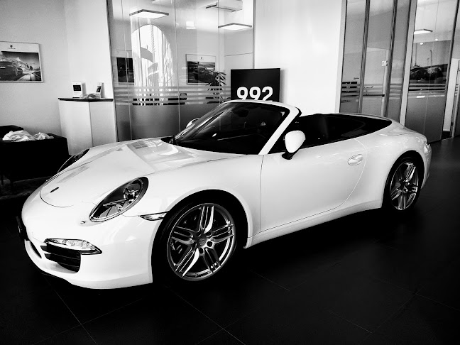 Kommentare und Rezensionen über Porsche Zentrum Winterthur