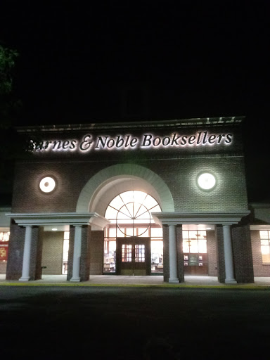 Book Store «Barnes & Noble», reviews and photos, 175 Glastonbury Blvd, Glastonbury, CT 06033, USA