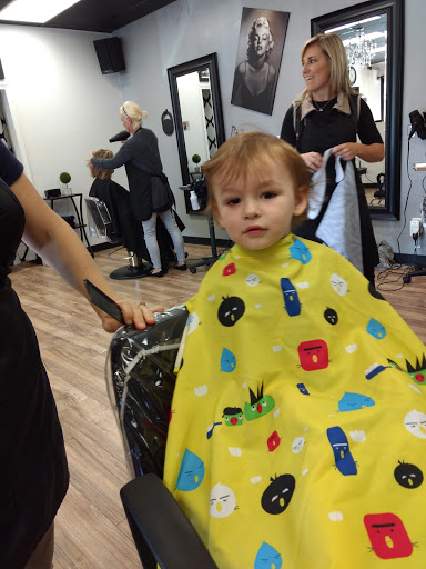 Hair Salon «So Fly Hair Salon», reviews and photos, 423 SW 3rd St, Corvallis, OR 97333, USA