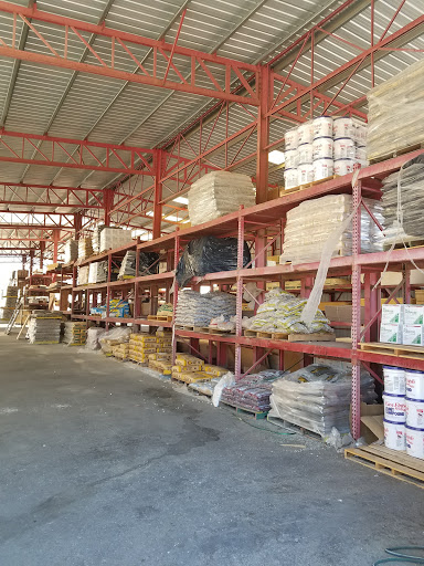 Hardware Store «L & M Lumber», reviews and photos, 4700 Lake Isabella Blvd, Lake Isabella, CA 93240, USA