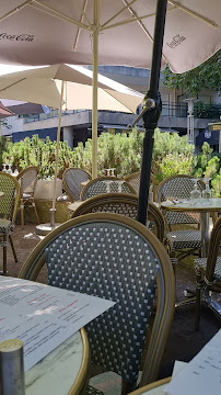 Atmosphère du Restaurant La Place à Rueil-Malmaison - n°4