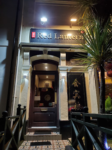 Comments and reviews of The Red Lantern