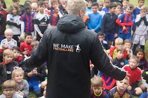 We Make Footballers Carshalton: Football Academy image