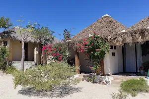 Mamirano bay ecolodge image