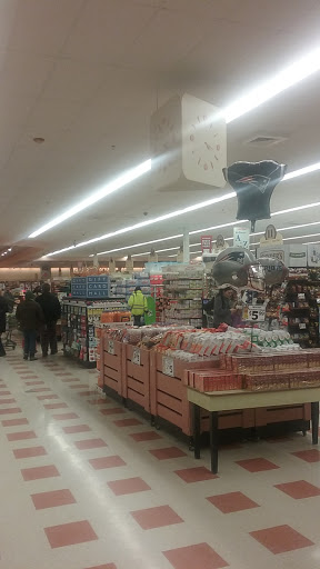 Grocery Store «Market Basket», reviews and photos, 352 W Center St, West Bridgewater, MA 02378, USA