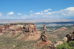 Independence Monument View image