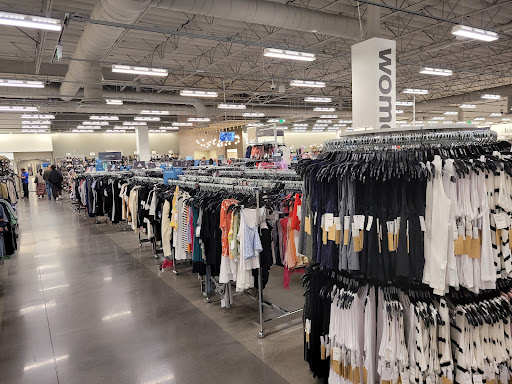 Department Store «Nordstrom Rack Lakewood Center», reviews and photos, 4651 Silva St, Lakewood, CA 90712, USA