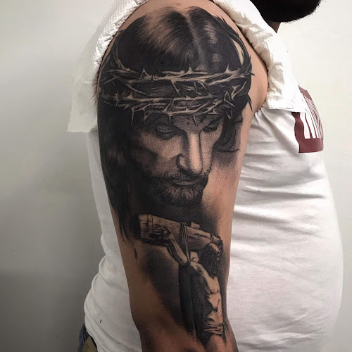 Stefan Hatchikian Art Tattoo Studio - Студио за татуировки