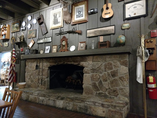 American Restaurant «Cracker Barrel Old Country Store», reviews and photos, 4758 Lanier Islands Pkwy, Buford, GA 30518, USA