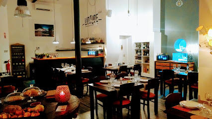 Restaurant Latitude 38º43'