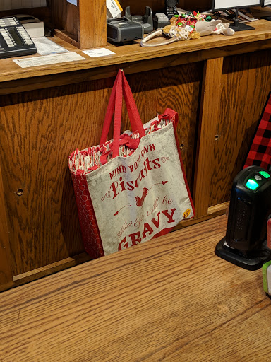 American Restaurant «Cracker Barrel Old Country Store», reviews and photos, 2265 N State St, Greenfield, IN 46140, USA