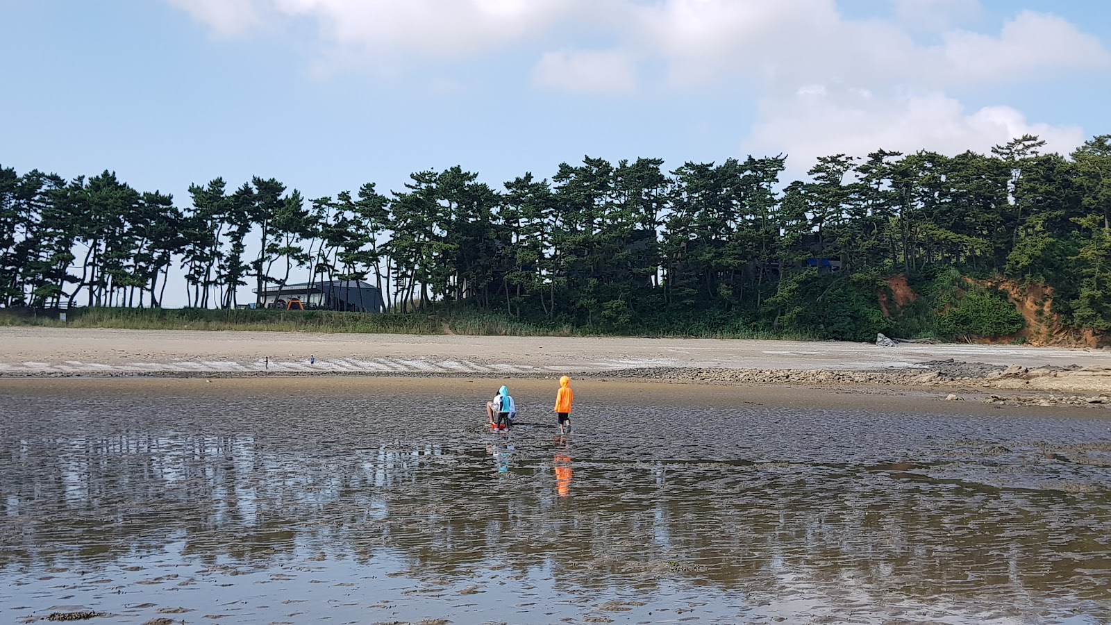 Foto van Wonan Beach en de nederzetting