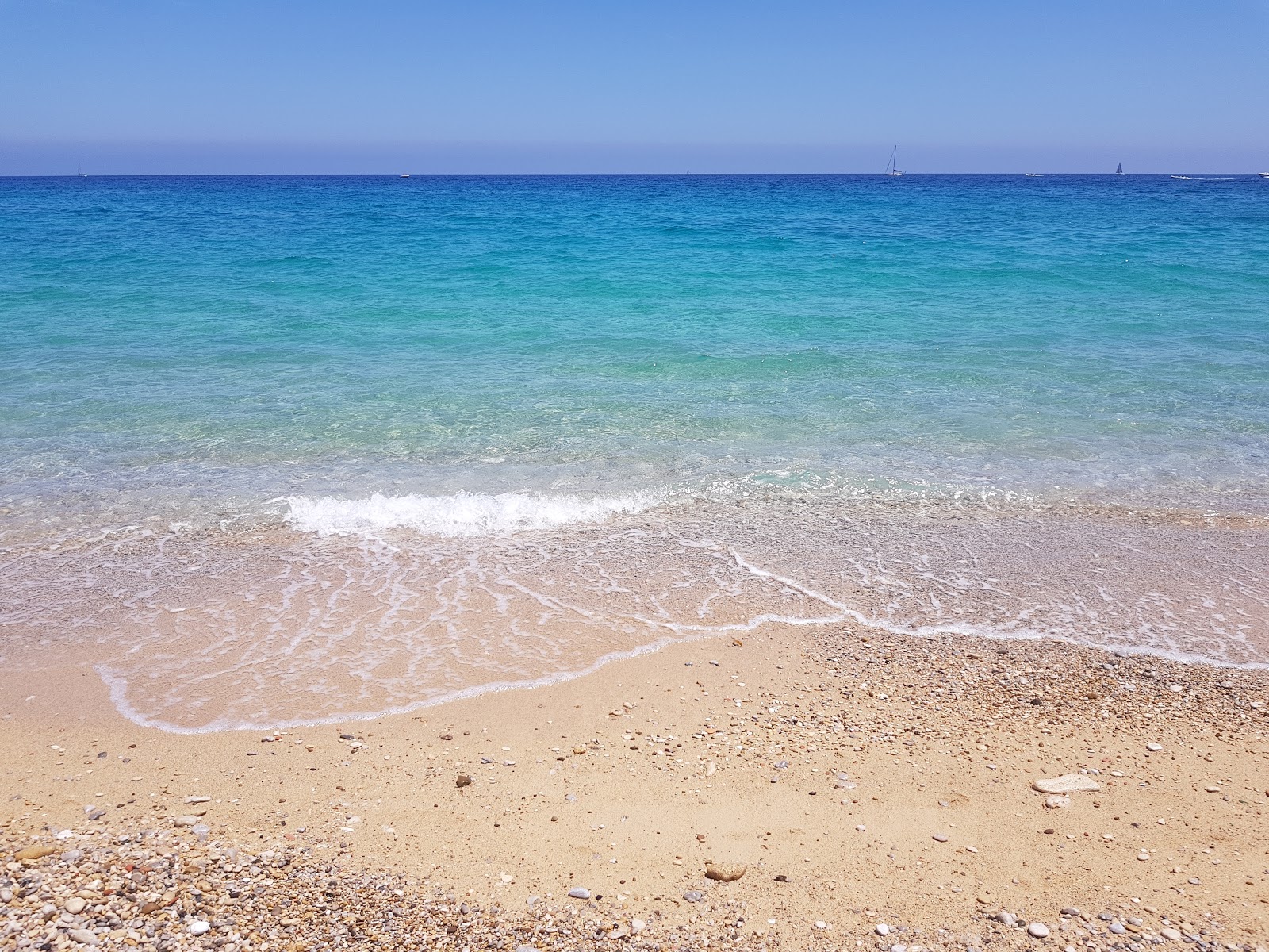 Photo de Spiaggia Vergine Maria avec un niveau de propreté de assez propre