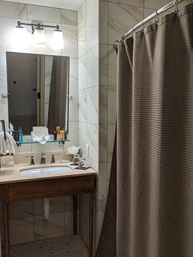 Hotel «Diamond Mills Hotel», reviews and photos, 25 S Partition St, Saugerties, NY 12477, USA