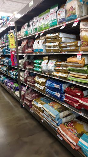 Pet Supply Store «Pet Supplies Plus», reviews and photos, 1937 FL-60, Valrico, FL 33594, USA