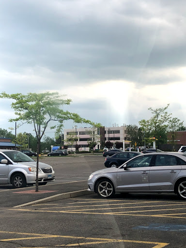 Shopping Mall «Townline Square Shopping Center», reviews and photos, 533 S Broad St, Meriden, CT 06450, USA