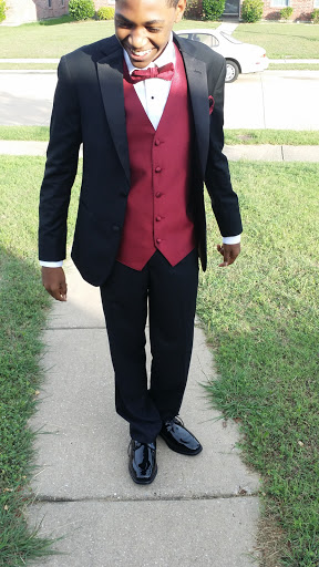 Bridal Shop «Euphoria Bridal Boutique», reviews and photos, 207 E Camp Wisdom Rd d, Duncanville, TX 75116, USA