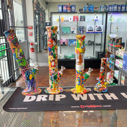 Tobacco Shop «Green Light Smoke Shop», reviews and photos, 466 Rayford Rd #104, Spring, TX 77386, USA