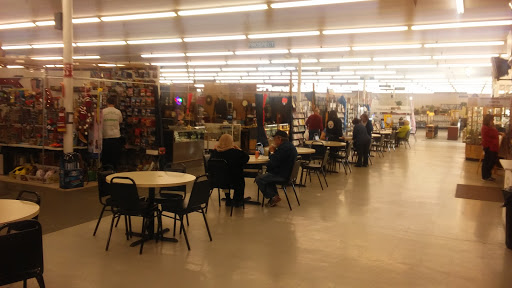 Flea Market «Streetsboro Flea Market - Furniture, Antiques, Collectibles», reviews and photos, 1513 Streetsboro Rd, Streetsboro, OH 44241, USA