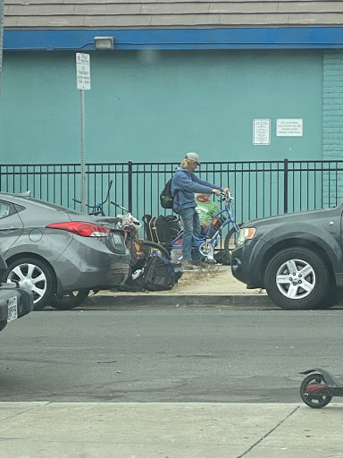 Used Clothing Store «Buffalo Exchange San Diego - Pacific Beach», reviews and photos, 1079 Garnet Ave, San Diego, CA 92109, USA