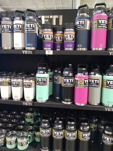 Outdoor Sports Store «Field & Stream», reviews and photos, 870 Walt Whitman Rd Ste B, Melville, NY 11747, USA