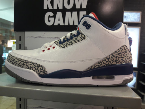 Shoe Store «Champs Sports», reviews and photos, 1030 Southcenter Mall, Tukwila, WA 98188, USA