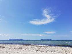 Spiaggia di Marausa'in fotoğrafı - rahatlamayı sevenler arasında popüler bir yer