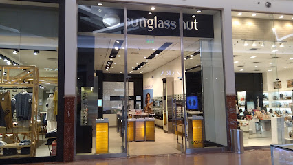 Sunglass Hut
