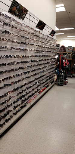 Department Store «T.J. Maxx», reviews and photos, 1 Worcester Rd, Framingham, MA 01701, USA