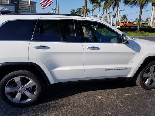 Car Dealer «Joey Accardi Chrysler, Dodge, Jeep, Ram», reviews and photos, 909 S Federal Hwy, Pompano Beach, FL 33062, USA