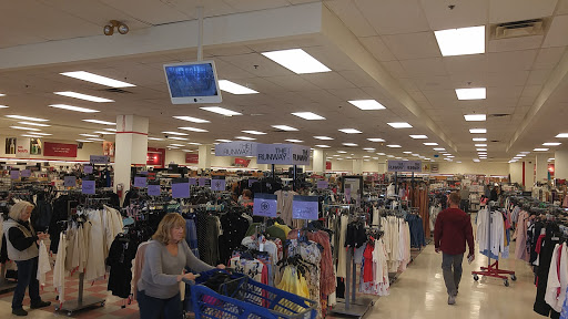 Department Store «T.J. Maxx», reviews and photos, 34 E Ridgewood Ave, Paramus, NJ 07652, USA