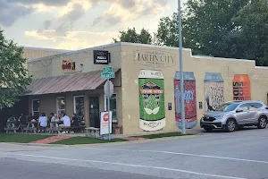 Martin City Pizza And Taproom image