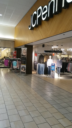 Shopping Mall «The Maine Mall», reviews and photos, 364 Maine Mall Rd, South Portland, ME 04106, USA