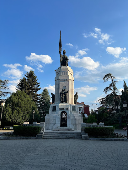 Паметник 'Майка България'