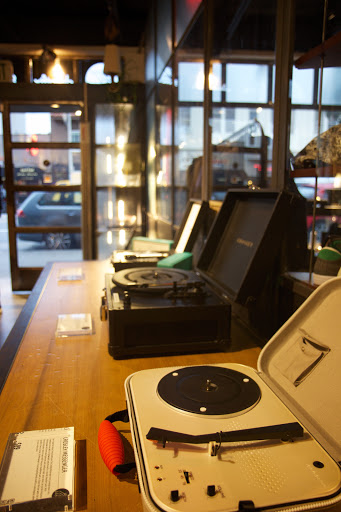 Electronics Store «Dijital Fix», reviews and photos, 820 Valencia St, San Francisco, CA 94110, USA