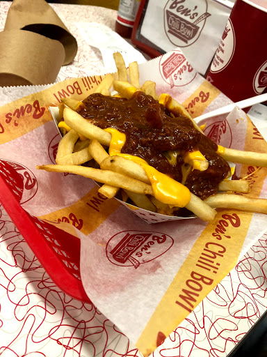 Shopping Mall «Colonial Village Shopping Center», reviews and photos, 1723 Wilson Blvd, Arlington, VA 22209, USA