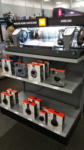 Electronics Store «Best Buy», reviews and photos, 3435 Princeton Rd, Hamilton, OH 45011, USA