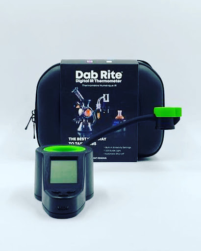 Vaporizer Store «Happy Rock Smoke Shop», reviews and photos, 334 NE 72nd St, Kansas City, MO 64118, USA