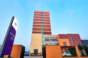 Caspia Hotel - New Delhi image