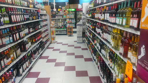 Liquor Store «MGM Liquors», reviews and photos, 3237 S Service Dr, Red Wing, MN 55066, USA